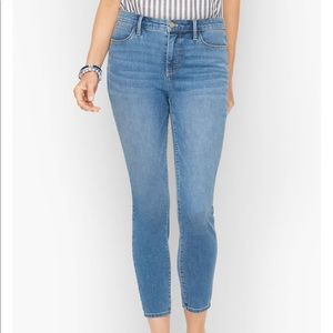 NWT Talbots JEGGING CROPS - BAY WASH Color <light wash>